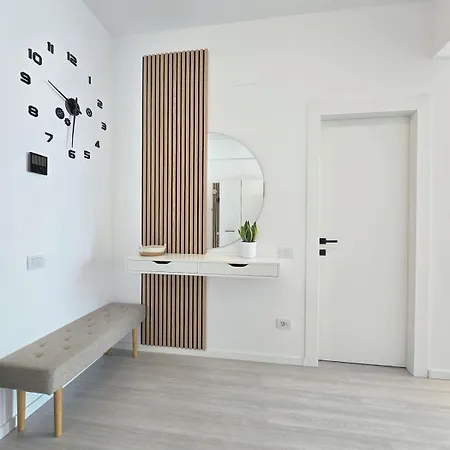 Aviatorii Oxford - 2 康斯坦察